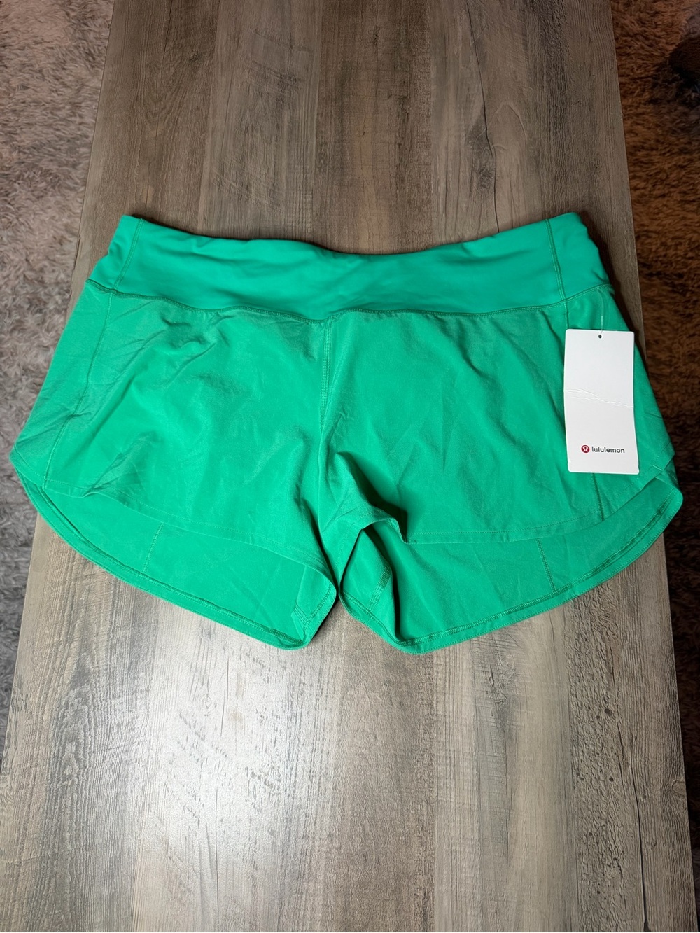 RARE NWT Lululemon Speed Up MR Shorts 4” Sz 14 *Kelly Green*